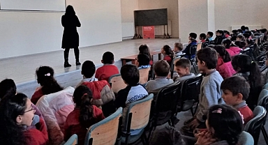 Gelibolu'da öğrencilere ihmal ve istismar konularında seminer verildi