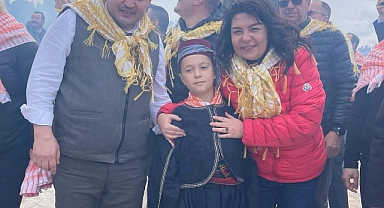 Jülide İskenderoğlu, Ezineli Yahya Çavuş Deve Güreşleri Festivali'nde