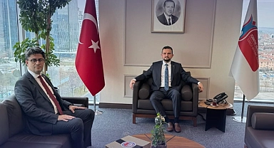 Prof. Dr. R. Cüneyt Erenoğlu'ndan Türkiye Ulusal Ajansı'na ziyaret