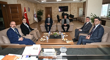 Turan’dan ÇOMÜ’ye ziyaret
