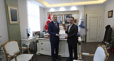 Assos Kazı Heyeti Başkanı Prof. Dr. Nurettin Aslan’dan Vali Aktaş’a ziyaret