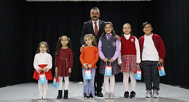 Bayramiç Belediyesi, İstiklal Marşı'nın Kabulü Programını coşkuyla kutladı