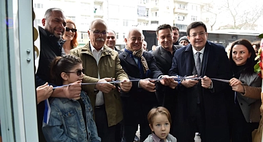 Çanakkale Belediye Başkanı Ülgür Gökhan, Cadde Balık restoranının açılışında