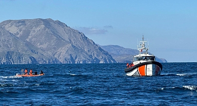 Çanakkale'de batan bottaki göçmenleri arama kurtarma çalışmaları devam ediyor