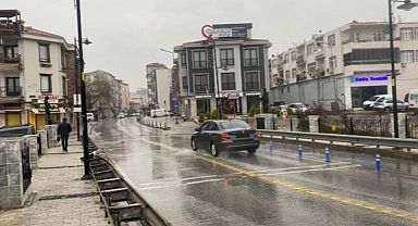 Çanakkale’de güneş yerini yağmura bıraktı
