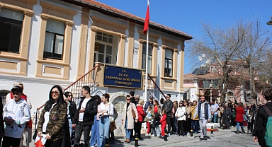 Çanakkale Deniz Müzesi büyük ilgi gördü