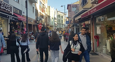 Çanakkale halkı coşkuyla 18 Mart Deniz Zaferi'ni kutladı