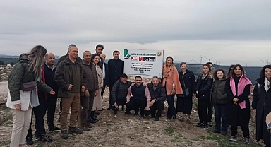 Çanakkale İl Özel Dairesi Genel Sekreteri Celil Sezgin ağaç dikim etkinliğinde