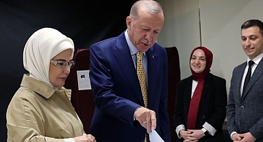 Cumhurbaşkanı sandık başında