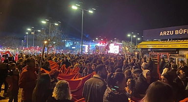 Fener Alayı kilometrelerce uzadı
