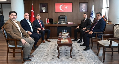 Gönen Kaymakamı Arslan Yurt ve İlçe Yetkililerinden Başkan Erdoğan'a ziyaret