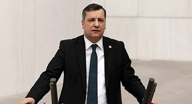 Özgür Ceylan'dan 18 Mart mesajı: "Çanakkale geçilmez"