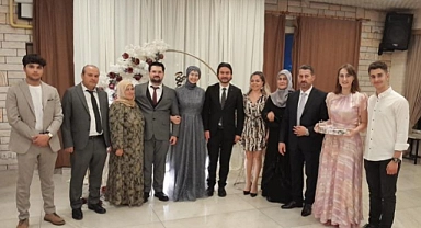 Ali Tuğrul Yıldırım, Selim Kaya'nın kızı Berrin ve Emre'nin nişan örtenine katıldı