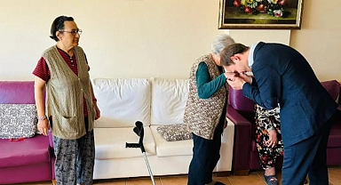 Ayvacık Kaymakamlığı, Bayram ziyaretlerini gerçekleştirdi