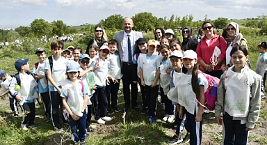 Başkan Yardımcısı Ergün Tulnay, Hatıra Ormanı Fidan Dikim etkinliğine katıldı