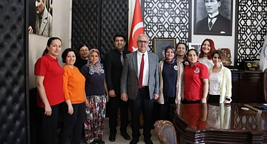 Bayramiç Belediyesi, destek hizmetleri personeline teşekkür etti