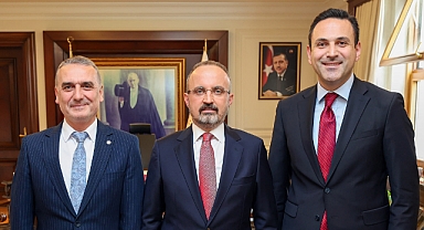 Çanakkale AK Parti İl Başkanı Naim Makas, İçişleri Bakan Yardımcısı Bülent Turan'ı ziyaret etti