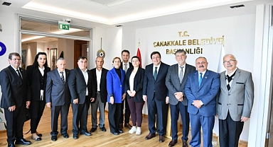Çanakkale Belediye Başkanı Erkek, il genel meclisi üyelerine teşekkür etti