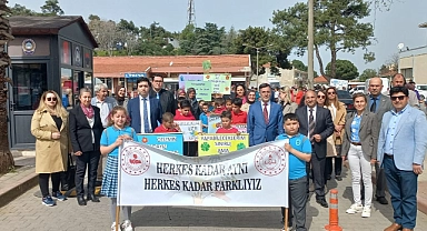 İki Nisan Otizm farkındalık günü etkinliği Bayramiç'te gerçekleştirildi