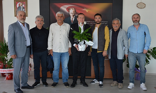 Lapsekililerden Başkan Öztürk'e ziyaret