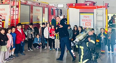 Miniklerden Çanakkale İtfaiyesi’ne ziyaret