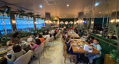 Salih Sak, çocuklarla iftar yemeğine katıldı
