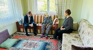 Salih Sak, Gülpınar Köyü'nde Aile ziyaretlerinde