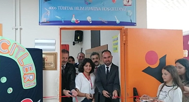 Şinasi ve Figen Bayraktar Ortaokulu'nda 4006 TÜBİTAK Bilim Fuarı heyecanı