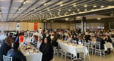 Vali Aktaş, Dünya Romanlar Günü'nde roman vatandaşlarla iftar programında