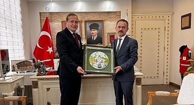 Vali Aktaş ve Başkan Öztürk bir araya geldi