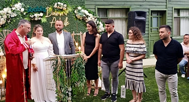 Ayvacık'ta çifte tören: Nikah ve nişan merasimleri gerçekleştirildi