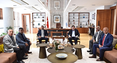 Başkan Erkek konuklarını ağırladı