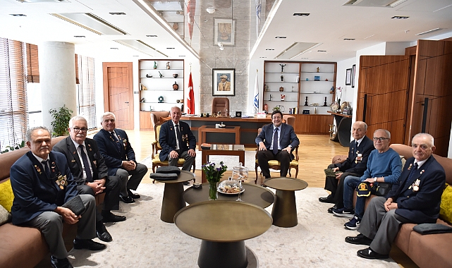 Başkan Erkek ziyaretçilerini ağırladı