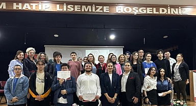 Çanakkale’de İngilizce münazara yarışmaları