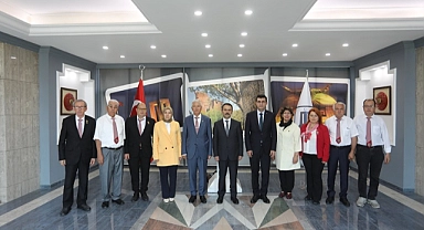 Dernekten Vali Aktaş’a ziyaret