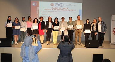 "Fark Et Anla, Otizm Farkındalık Paneli"