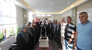 Kırıkkale Vatan İçin Can Verenler Derneği, Vali Aktaş'ı ziyaret etti
