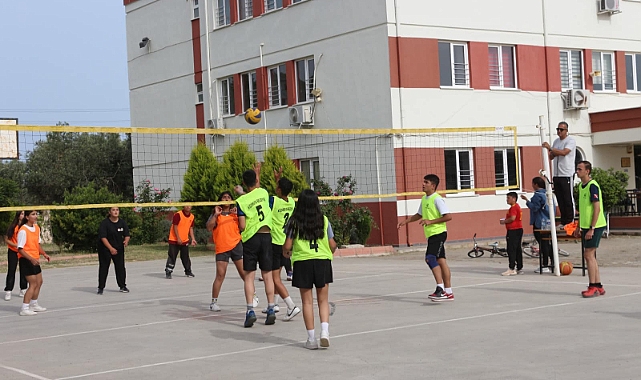 Küçükkuyu Gençlik Turnuvası'nda final
