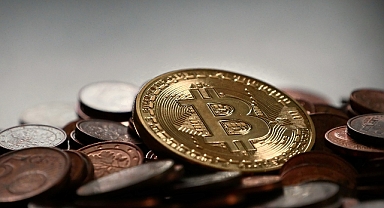 Medya ve Kamu Algısının Kripto Para Değerine Etkisi