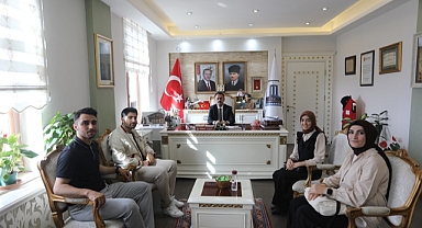 Öğrenciler, Vali Aktaş'ı mezuniyete davet etti
