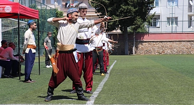Okçuluk yarışması büyüledi