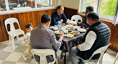 Salih Sak Köy hayırlarında