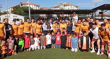 Şampiyon Kepez Hamidiye Spor