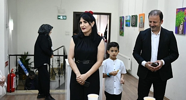 ‘’Sevgiye Dair’’ açılışını yaptı