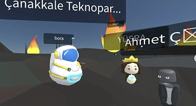 "Sosyal VR Ortamında Etkileşimli Çevrim İçi Bir Deneyim"