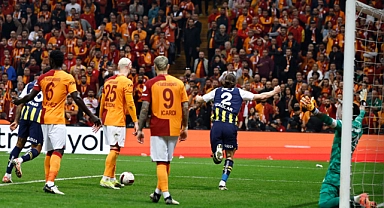 Süper Lig’de şampiyonluk son maça kaldı!