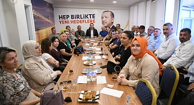 AK Parti teşkilatı bayramlaştı