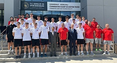 Aktaş, U17 Milli Basketbol Takımı'nı ziyaret etti