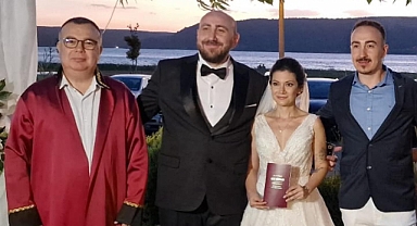 Başkan Arslan çiftin nikahını kıydı