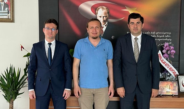 Başkan Öztürk ziyaretçilerini ağırladı